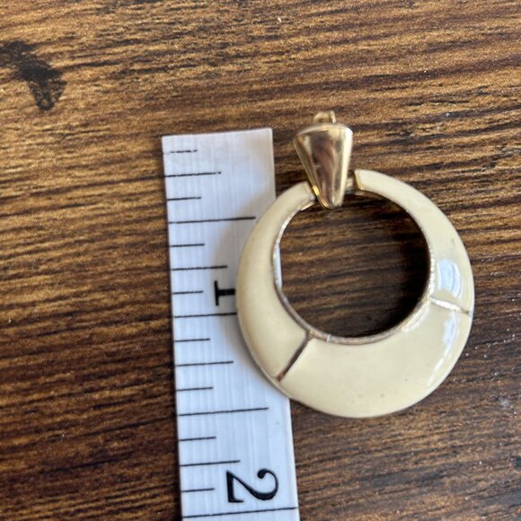 Earrings Off White Enamel Gold Hoops Dangle Drop Earrings Vintage 80s Cream - Picture 3 of 7